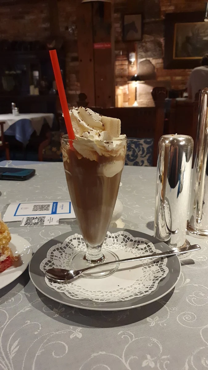 Eiskaffee, Ole Müllern Schün Bauerncafé