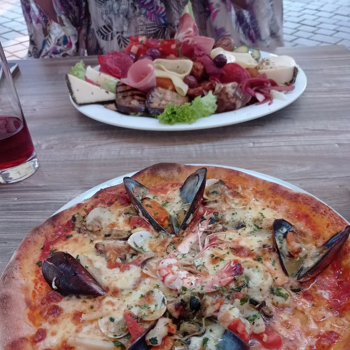 Meeresfrüchte Pizza