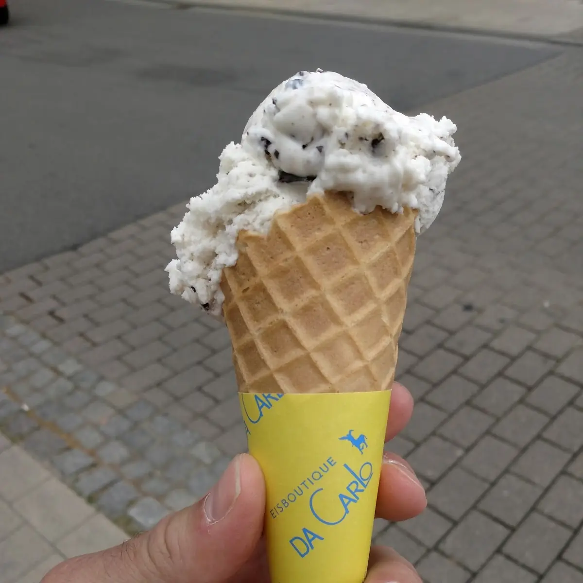 Stracciatella-eis