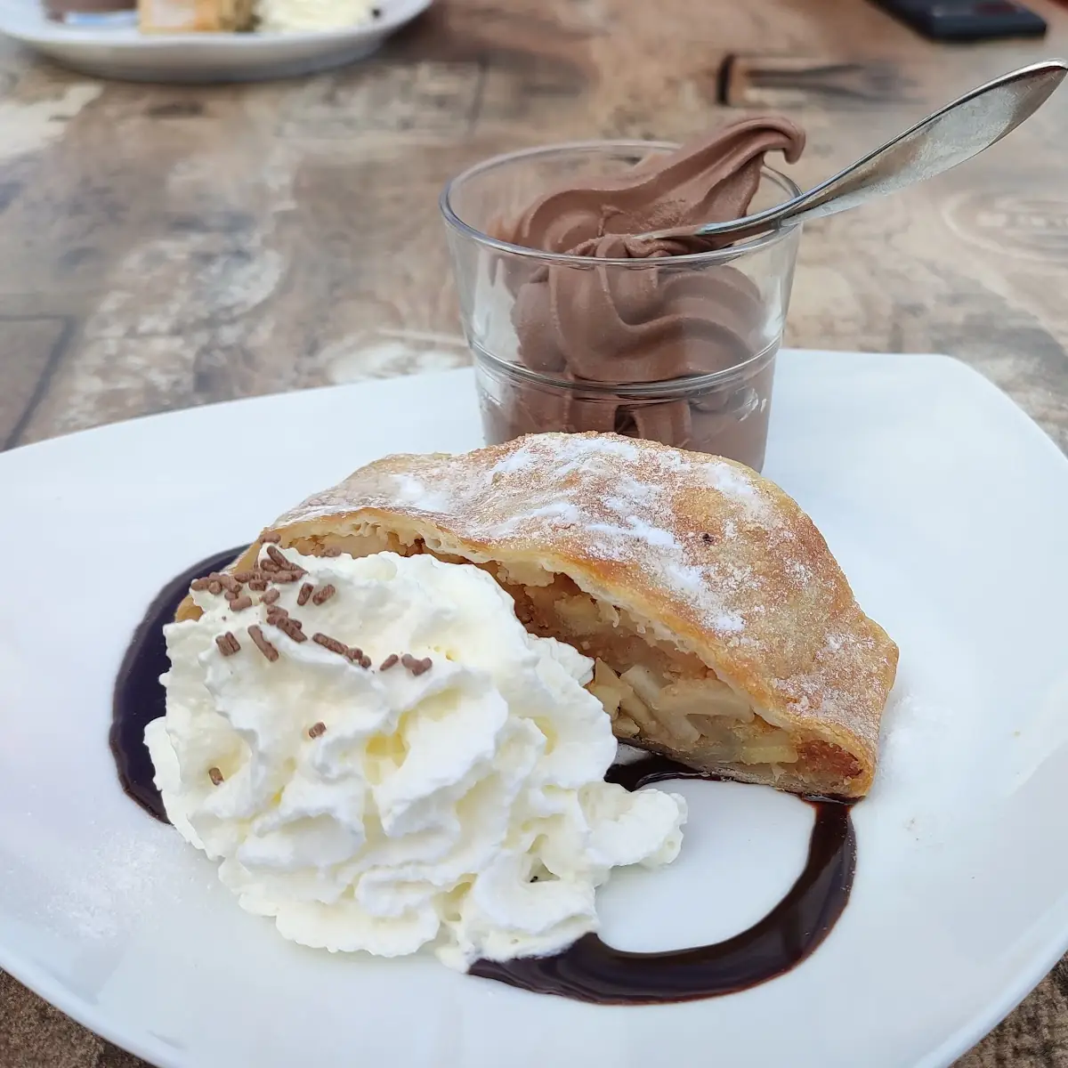 Apfelstrudel