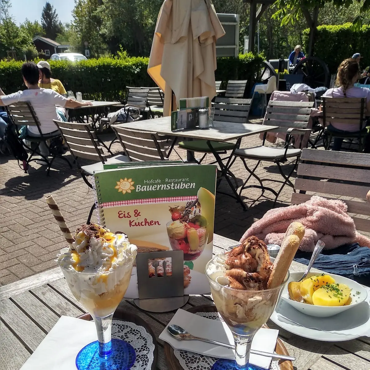 Eisbecher, Hofcafe Bauernstuben im Ostland