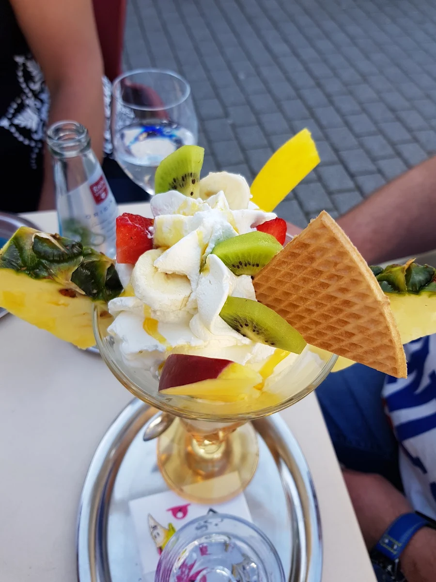 Fruchtbecher