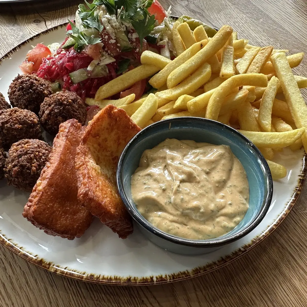 Falafel Teller