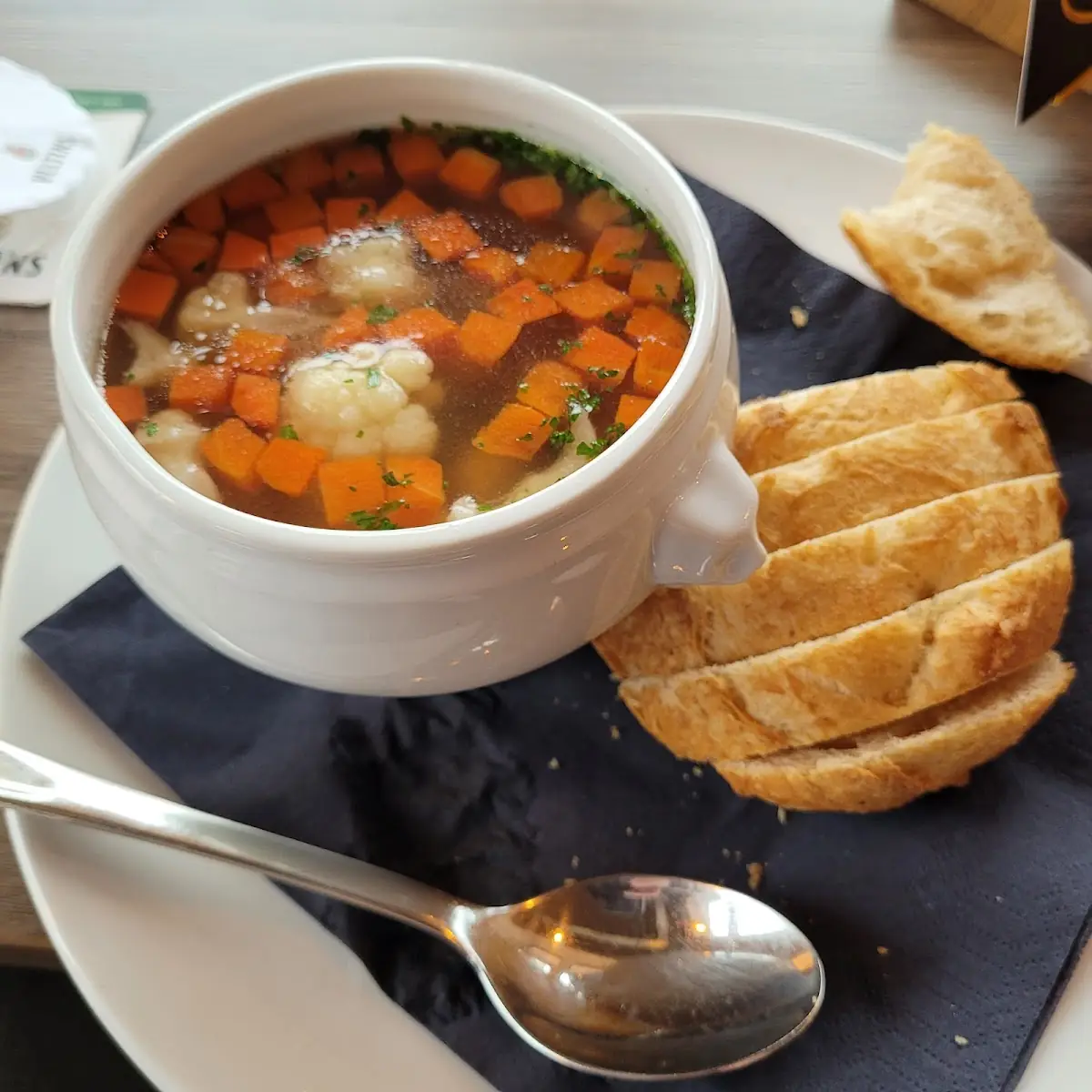 Hühnersuppe