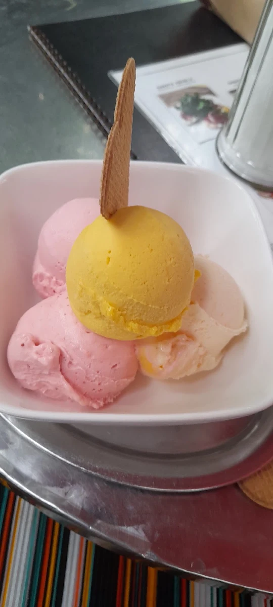 Gemischte Eis