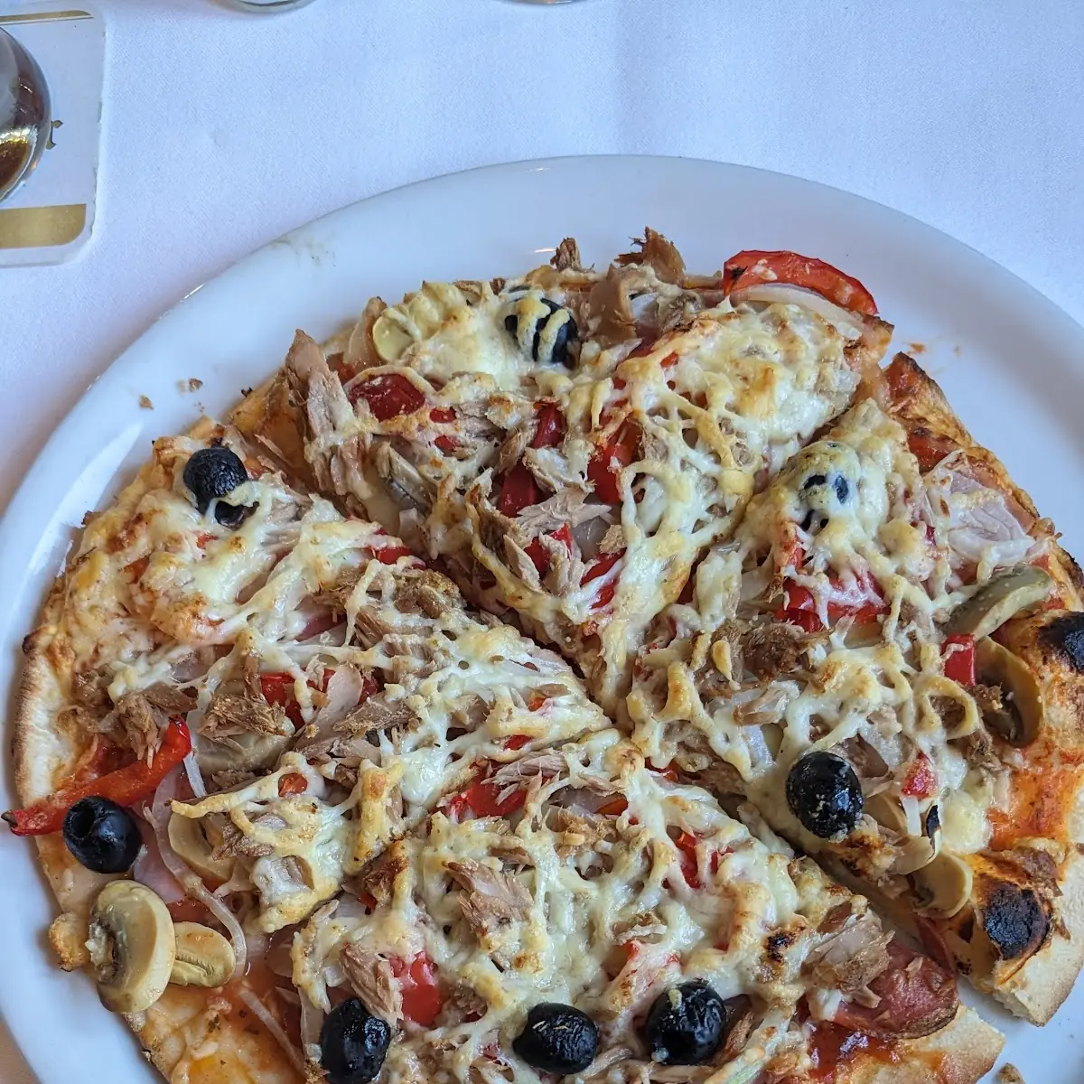 Highlights, Pizzeria Trattoria Raffaello Inh. Cesare Tangredi