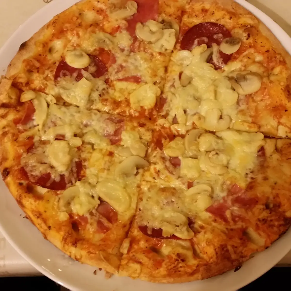 Highlights, Pizzeria Trattoria Raffaello Inh. Cesare Tangredi
