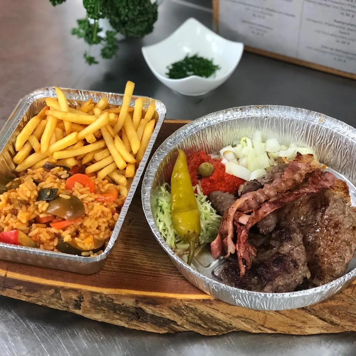 Highlights, Restaurant Grund