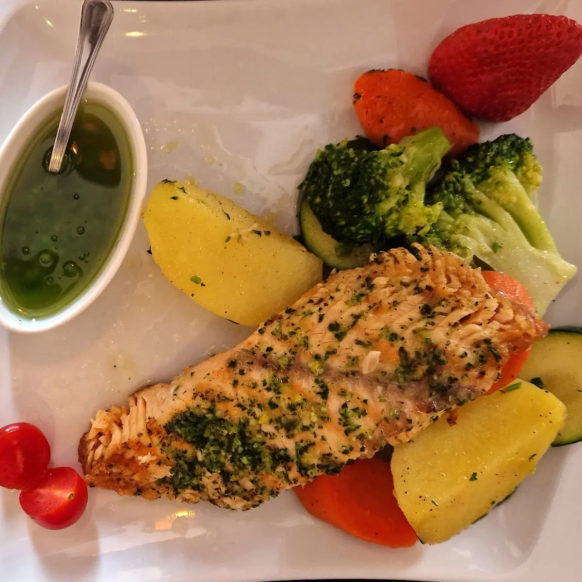 Lachsfilet Mit Gemüse