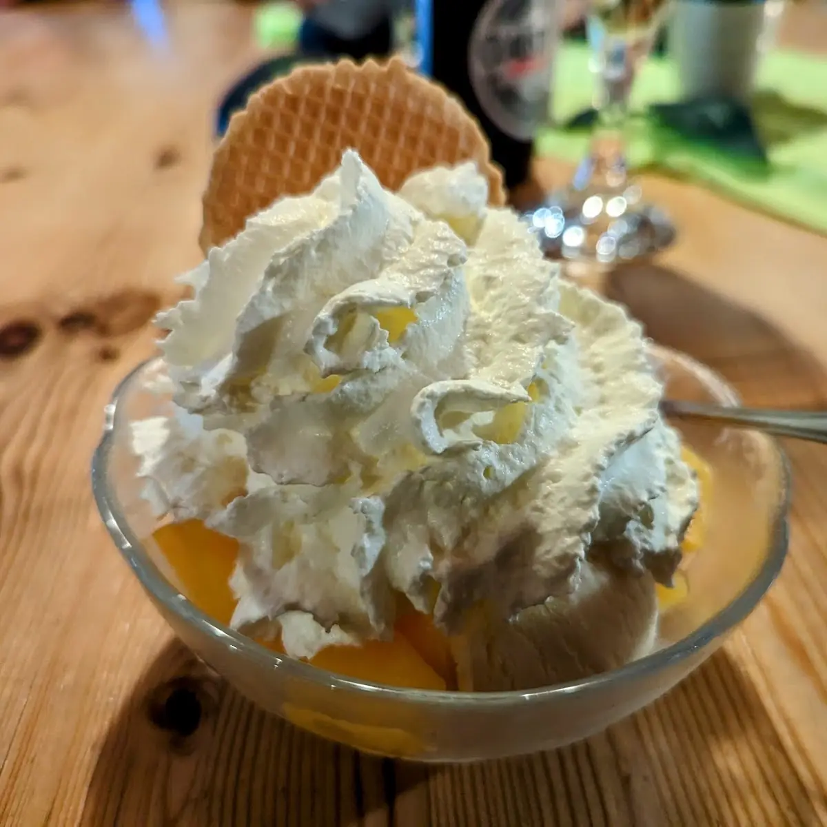 Pfirsich Eisbecher, Zur Wassermühle Krosigk