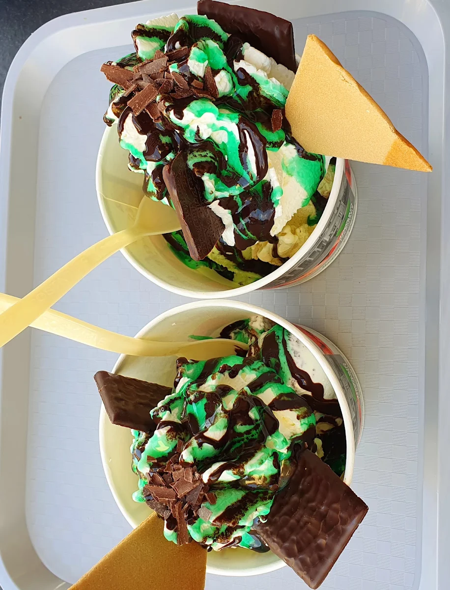 After Eight Eisbecher