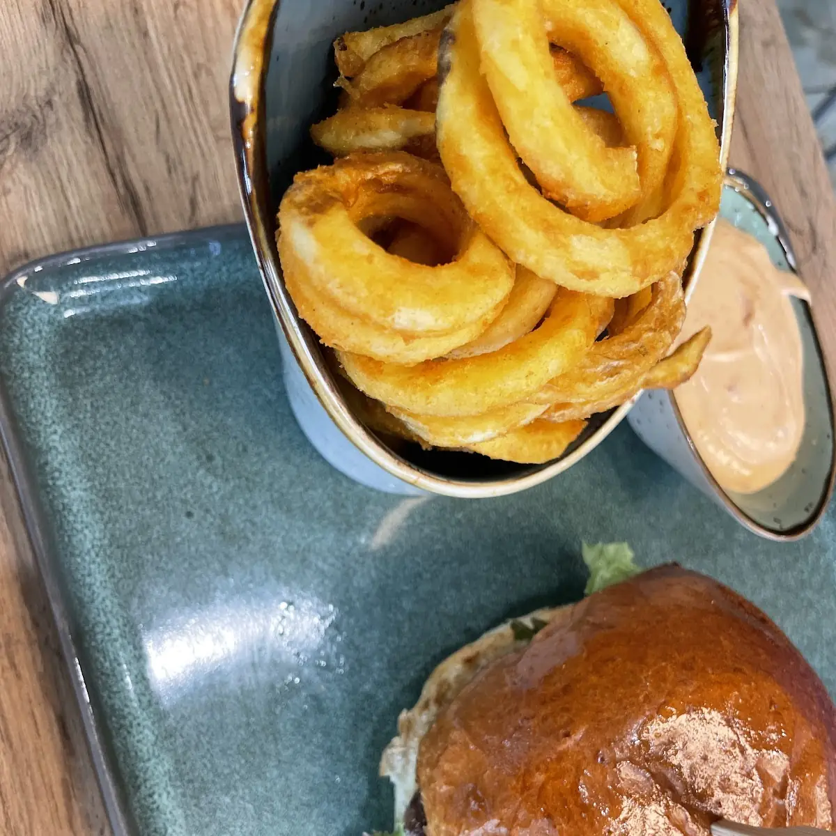 twenty8 Burger