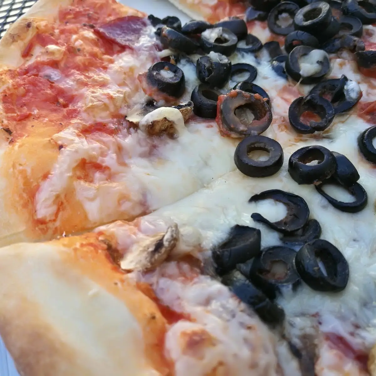 Pizza Gemischt
