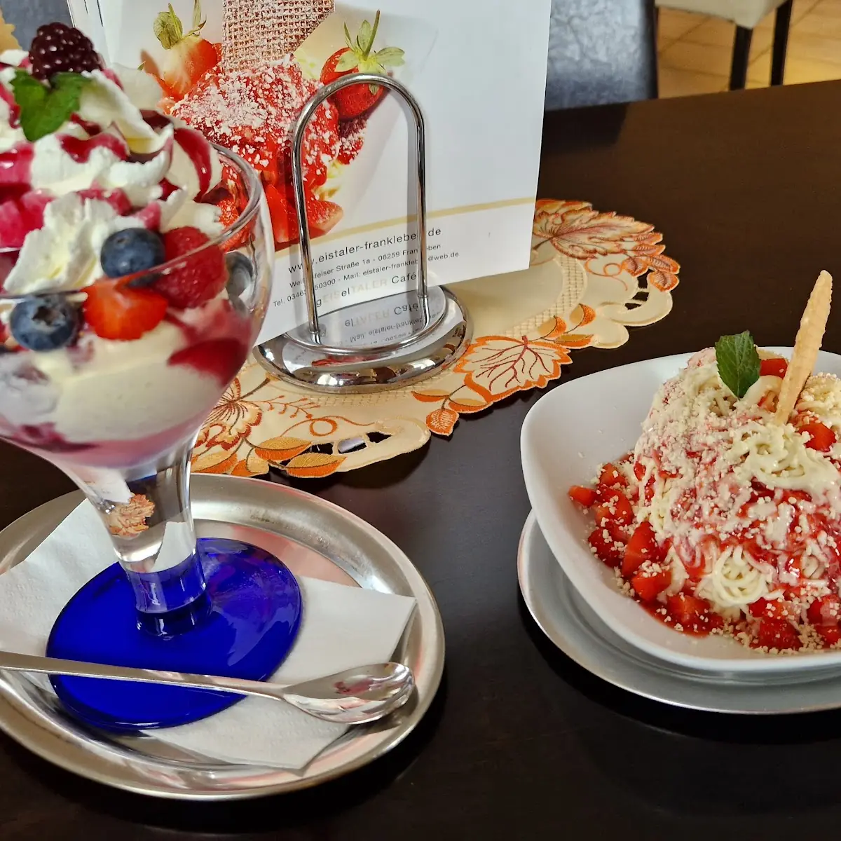 Waldfruchtbecher Spaghetti Eis