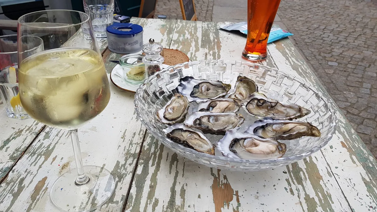 Oyster, Art.City.People. - CreativeSpace&CraftCoffee