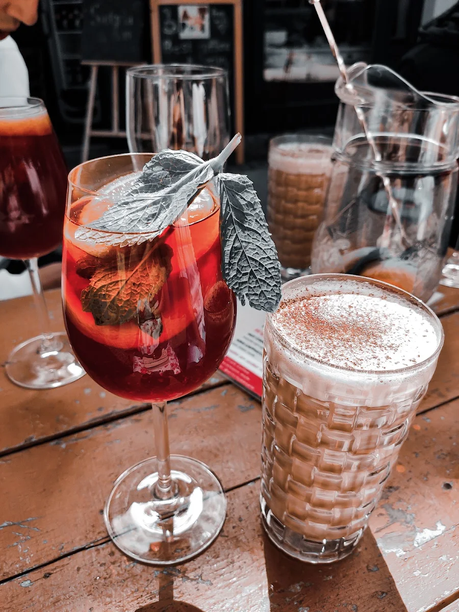 Sangria, Art.City.People. - CreativeSpace&CraftCoffee