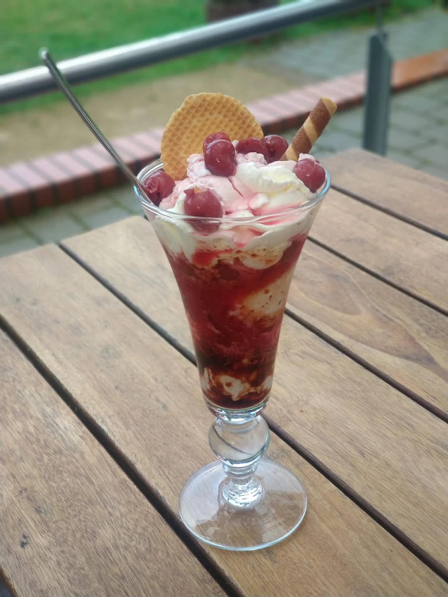 Schwarzwaldbecher