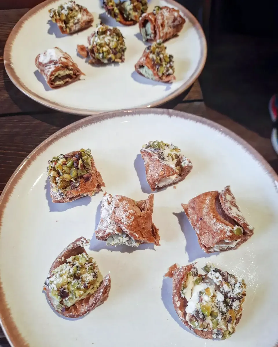 Cannoli