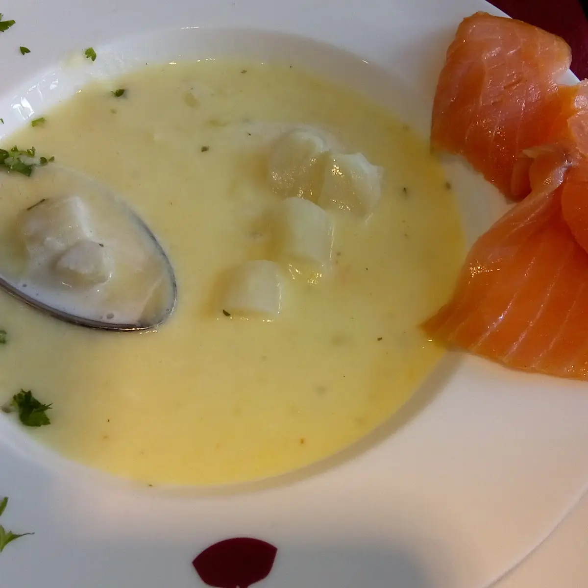 Lachssuppe