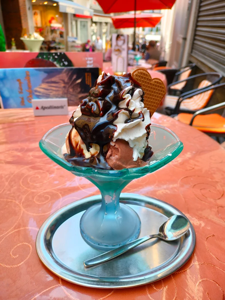 Highlights, Eiscafé Dolomiten, Echtes italienisches Eis seit 50 Jahren aus den Dolomiten