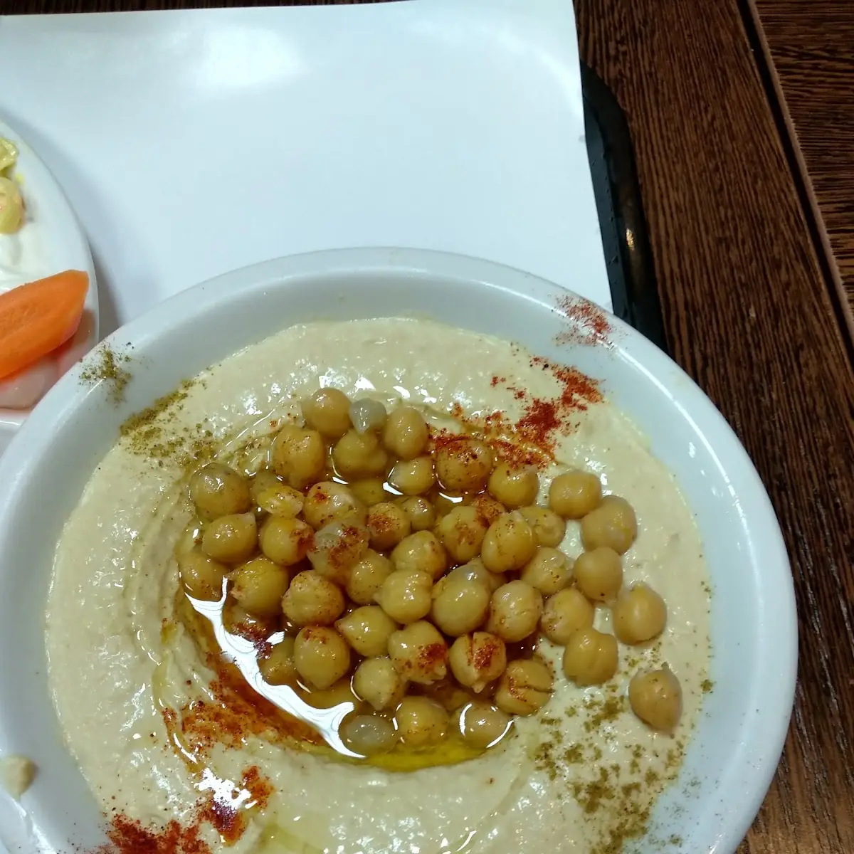 Hummus Teller