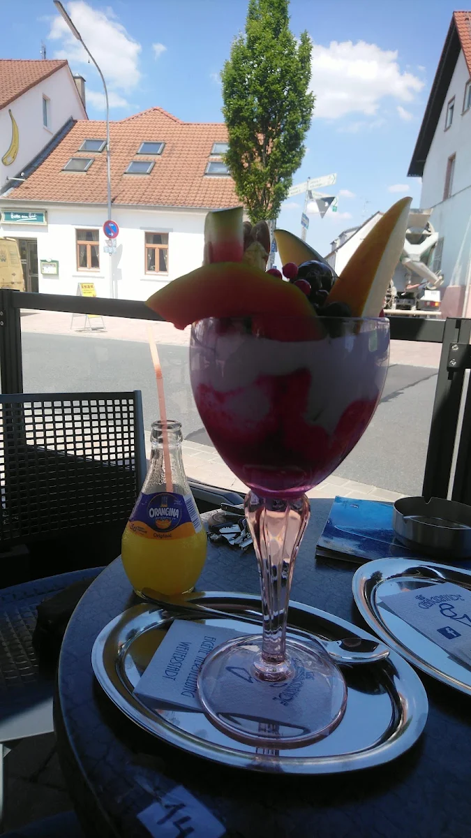 Fruchtbecher