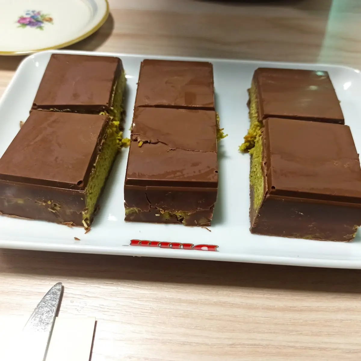 Dubai Schokolade, Dilim Cafe
