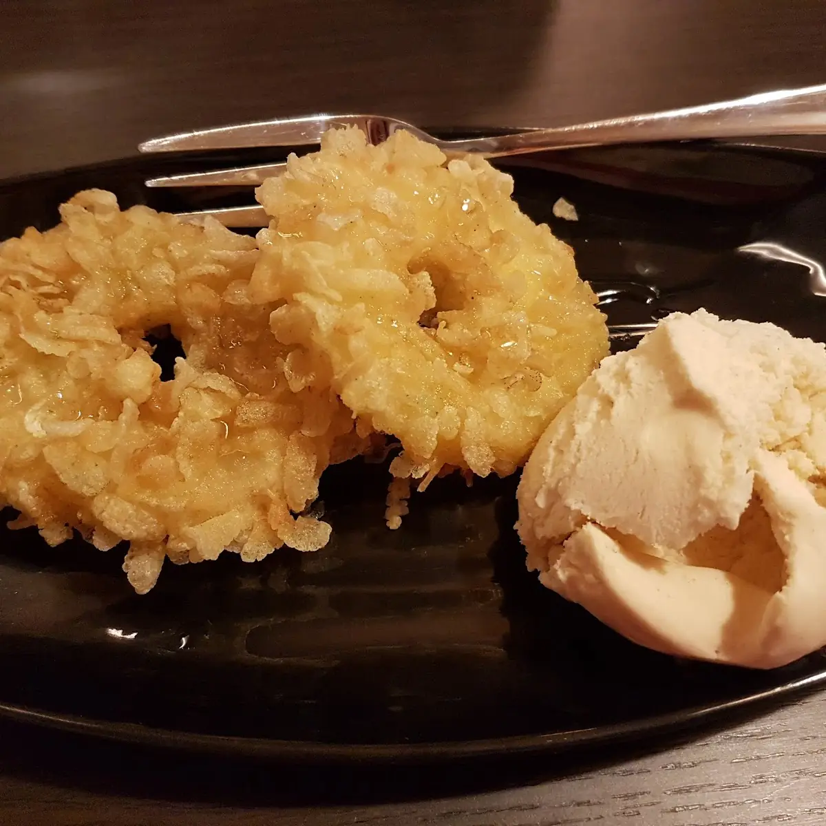 Gebackene Ananas Mit Eis