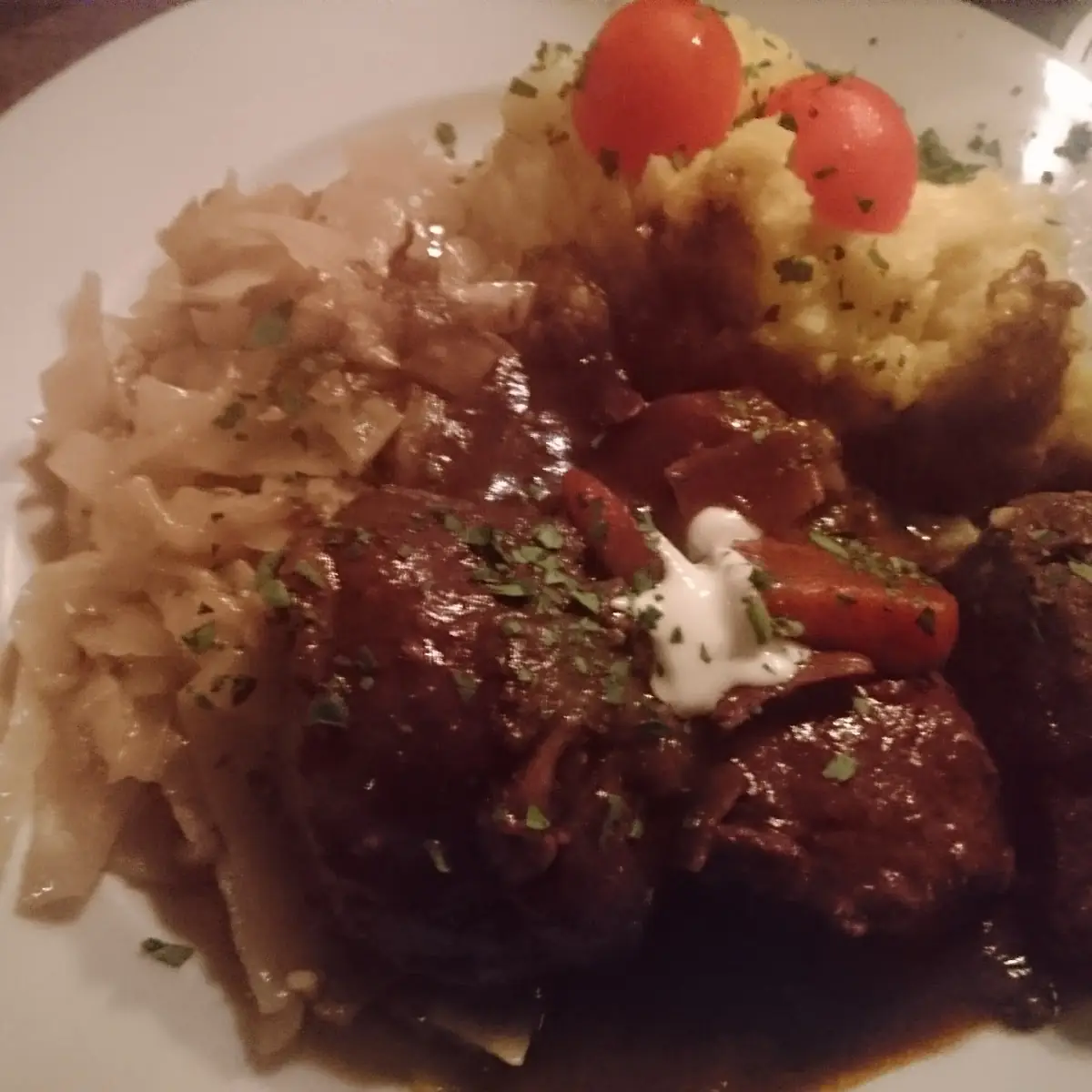 Schweinebäckchen, Bottoms Up