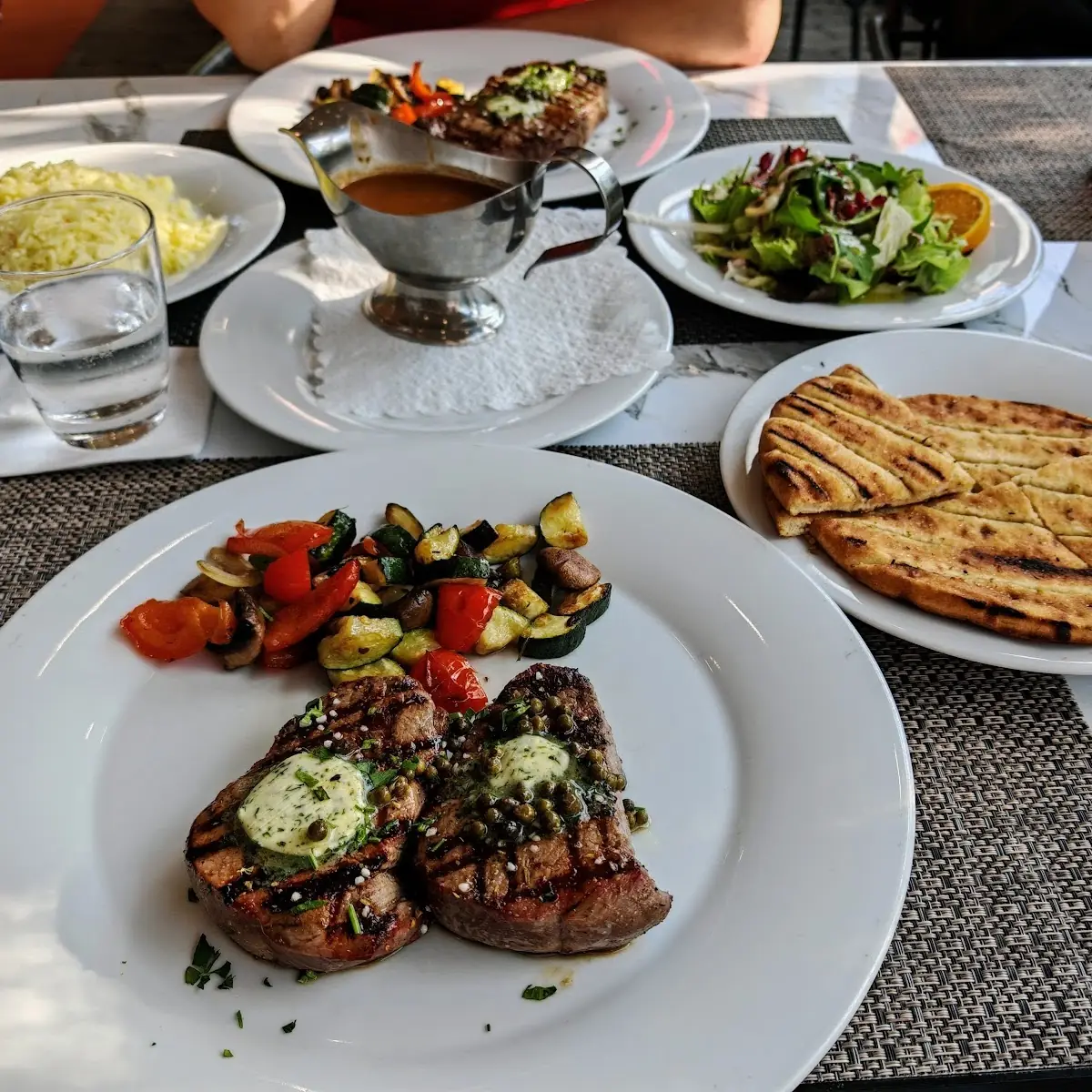 Rinderfilet Mit Gemüse