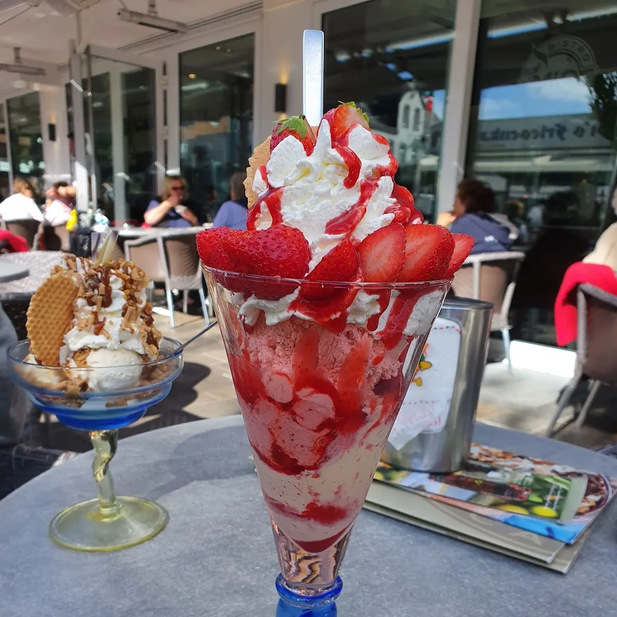 Kiwi - Und Amarenabecher, MIO Bistro Caffé Gelato Sylt