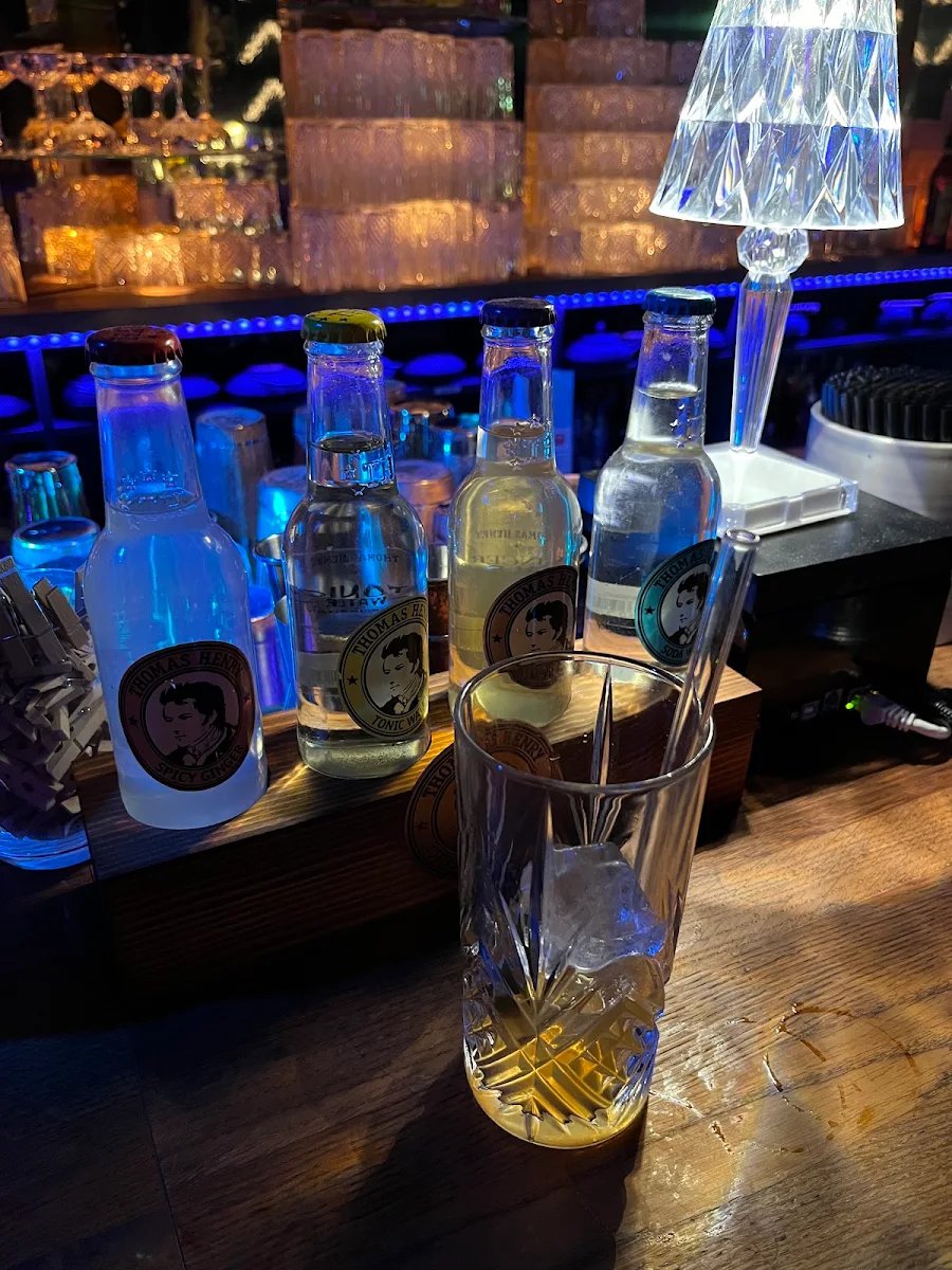 Highlights, Bar 260°
