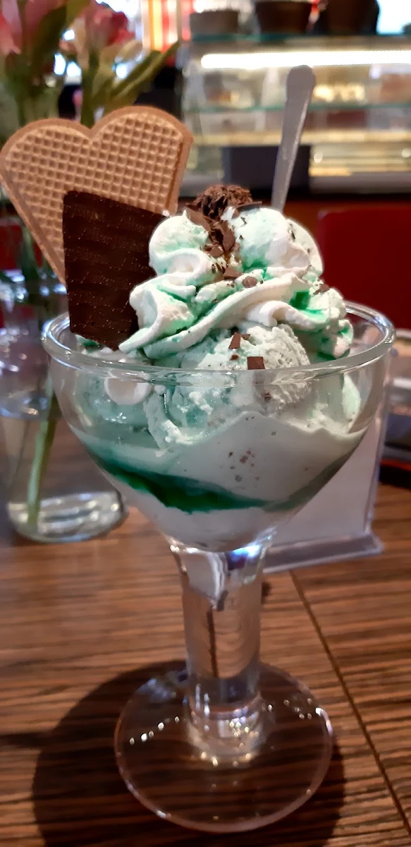 Pfefferminz- Eisbecher