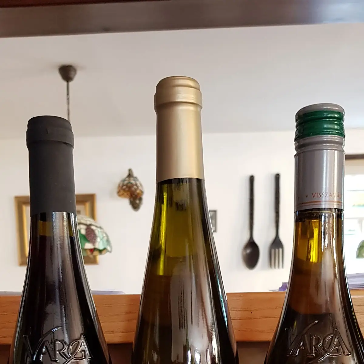 Wine, Zur Sonne