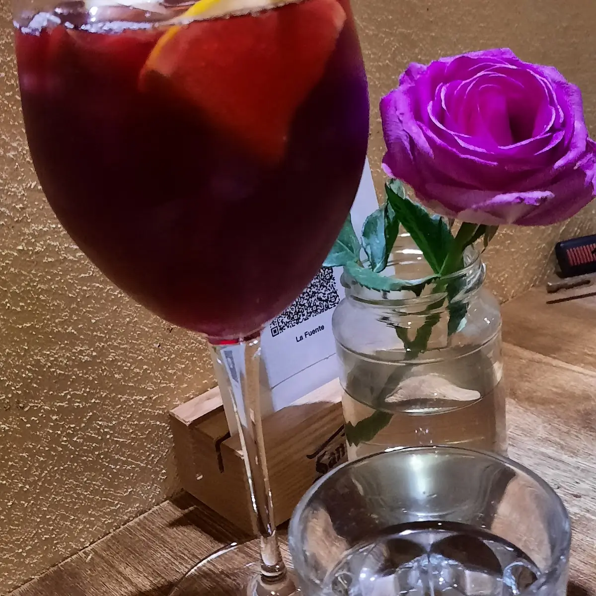 Sangria, La Fuente