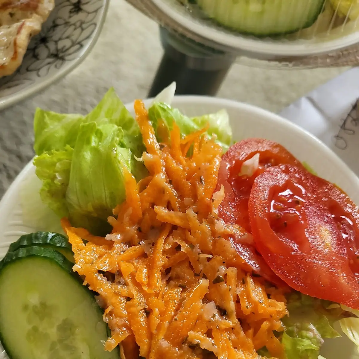 Highlights, Restaurant Trachtenheim