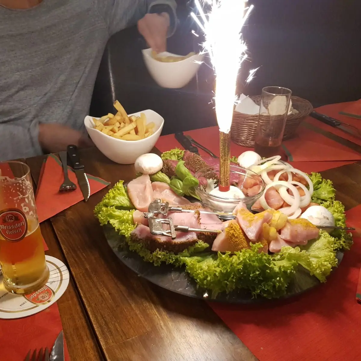 Pommes Mit Fleisch