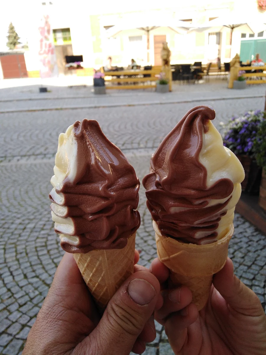 2 Eis