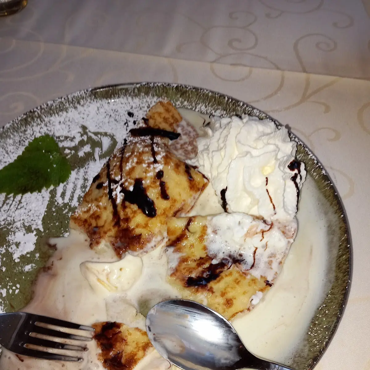 Palatschinken Mit Eis