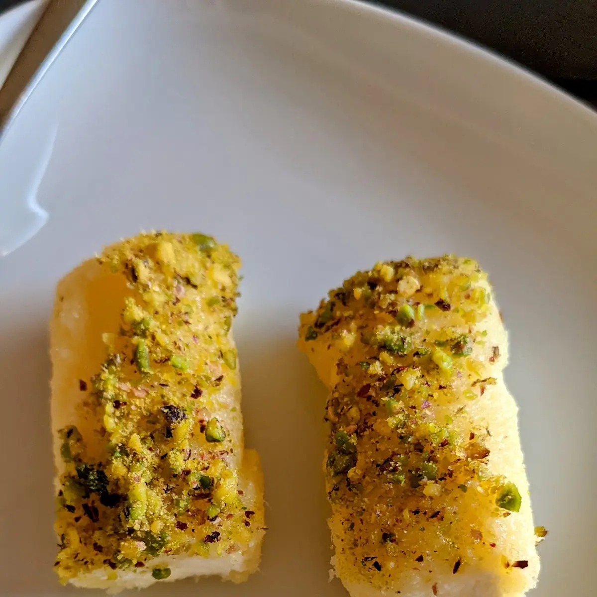 Super, Bistro BAYTI