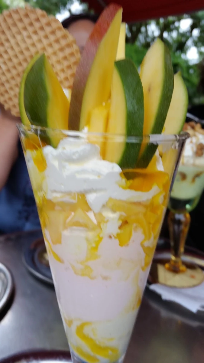 Mango Eisbecher