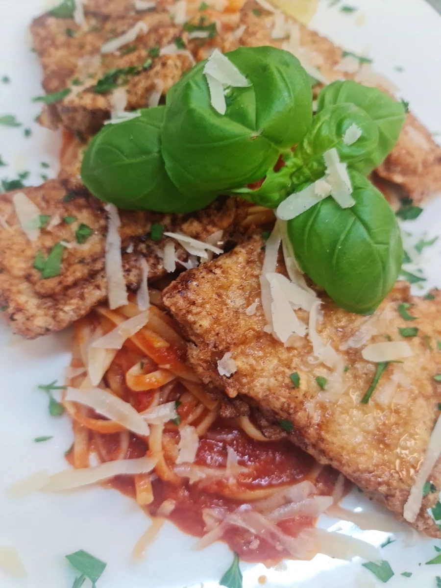 Piccata Milanese, Vereinsheim Zur alten Papierfabrik