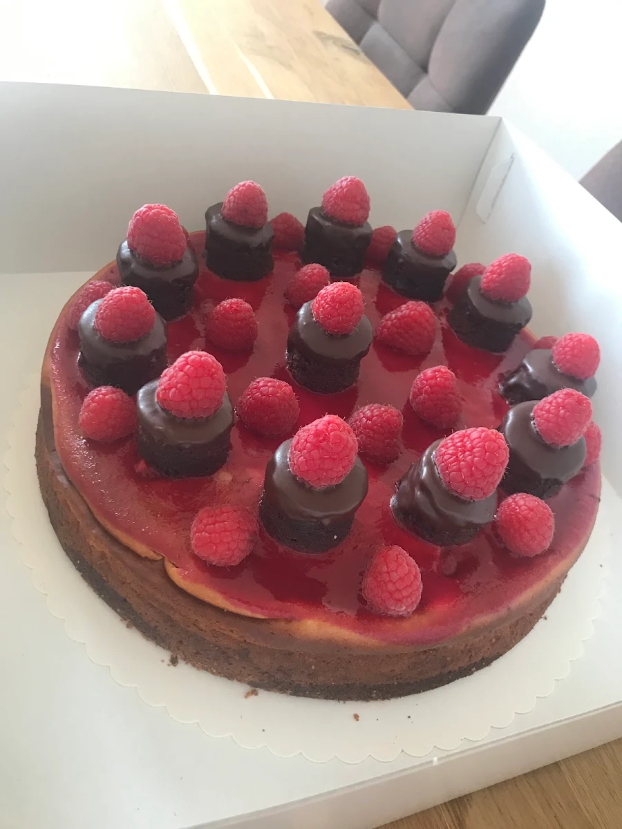 Raspberry, Sukie's Cake Shop