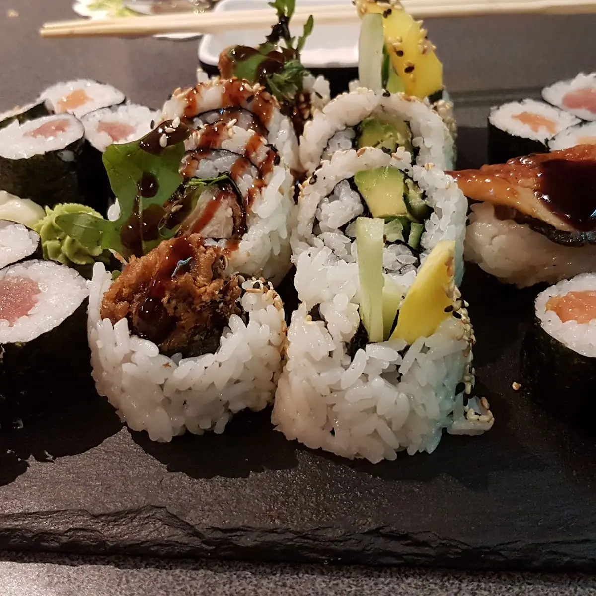 Ahiru Rucola Roll