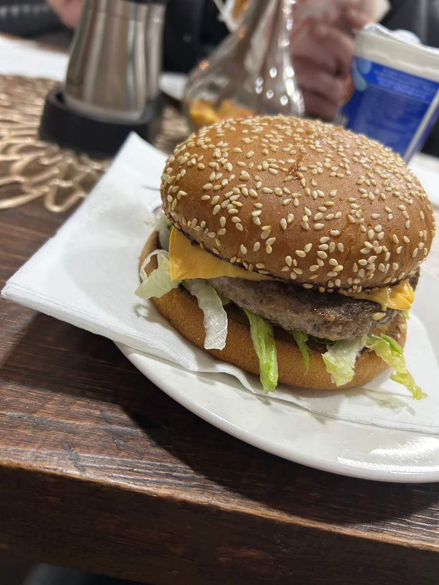 Cheeseburger, Lany Imbiss