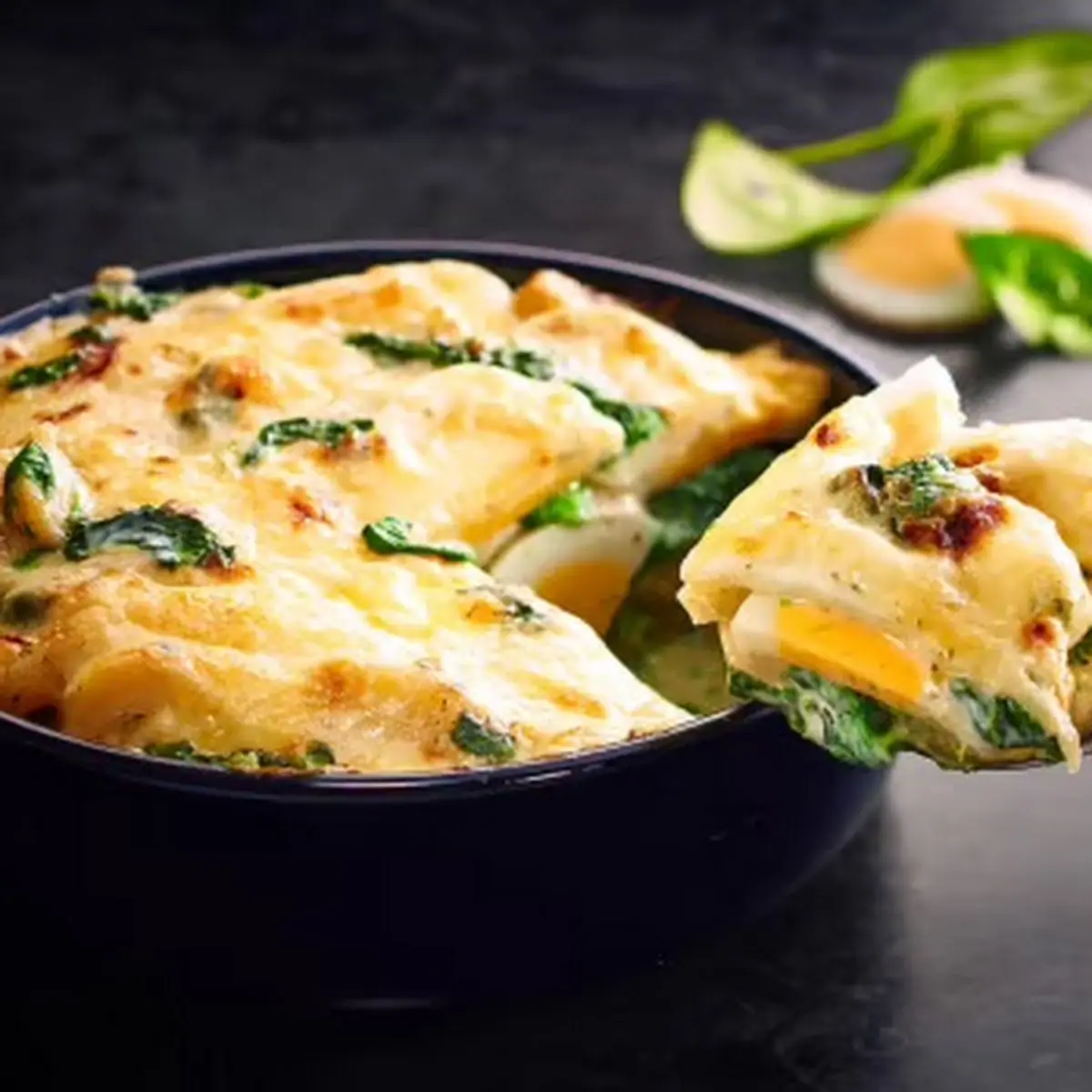 Blattspinat-ei-gratin, Hometown Pizza Oldenburg (Pizza , Burger und Baguette)
