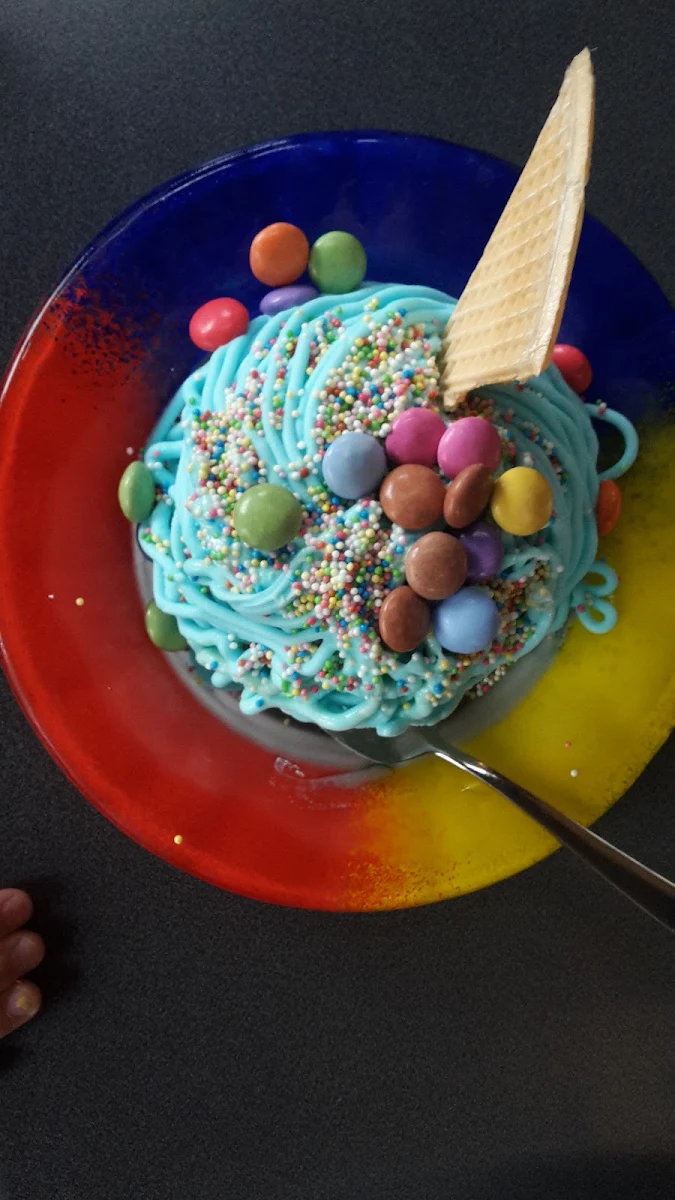 Blaues Spaghetti-eis