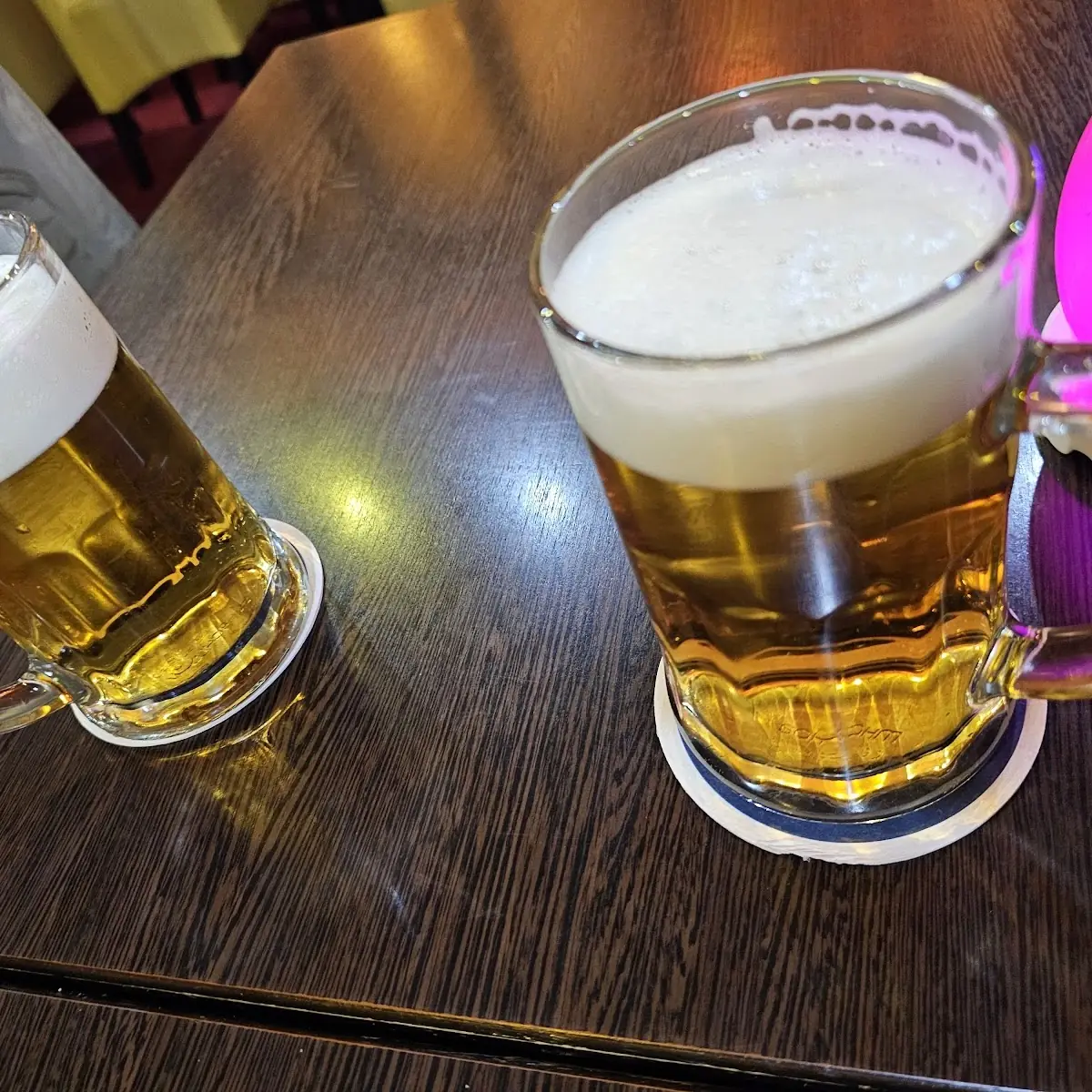 Cervecitas, Ji Amma | Tempelhof
