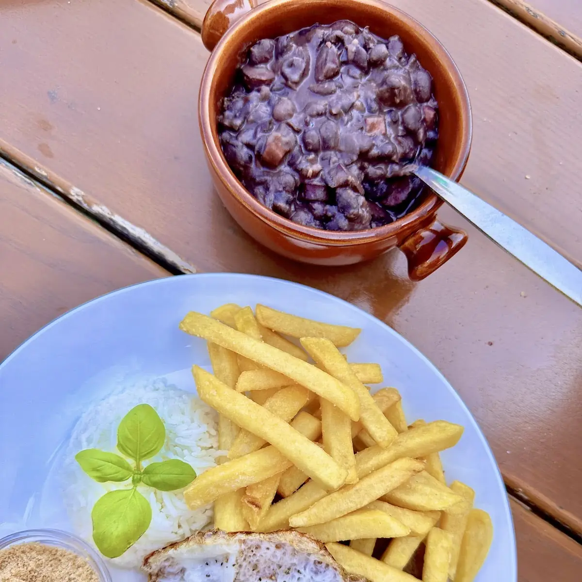 Feijoada, Liebe Café-Bistrô