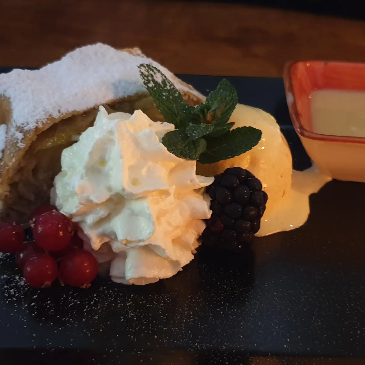 Apfelstrudel